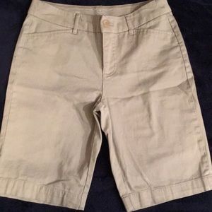 St.Johns Bay Women’s Khaki Bermuda Shorts Size 6